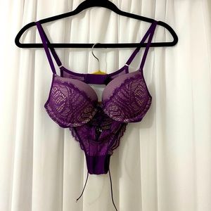Victoria’s Secret Bra Set